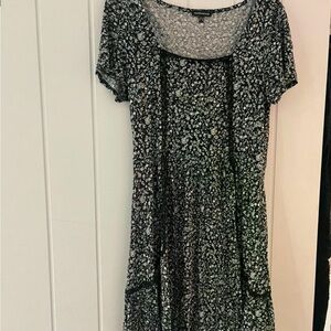 Warehouse Monochrome Floral Midi Dress